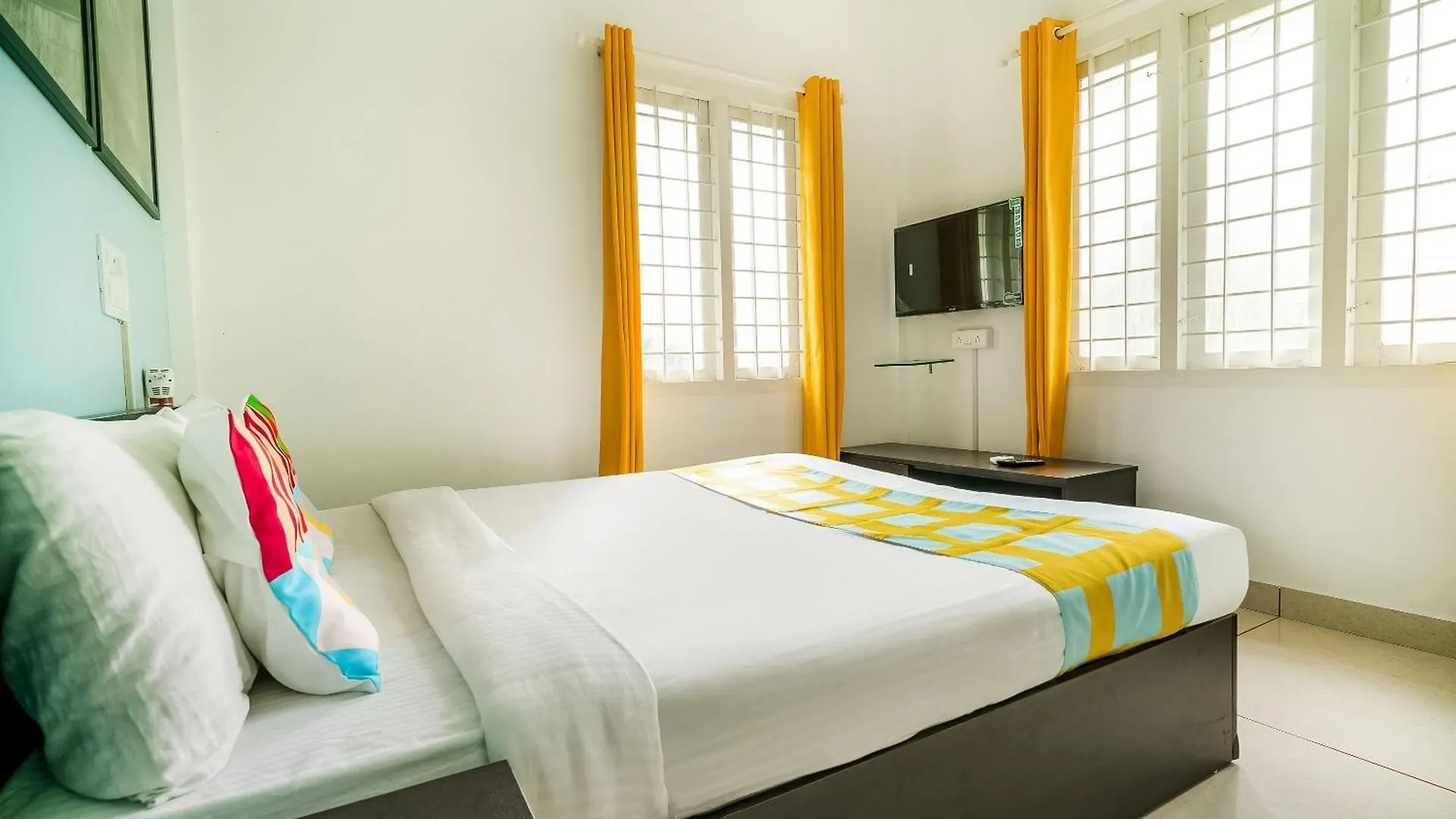 Hotel O Thykoodam Apartments Kochi