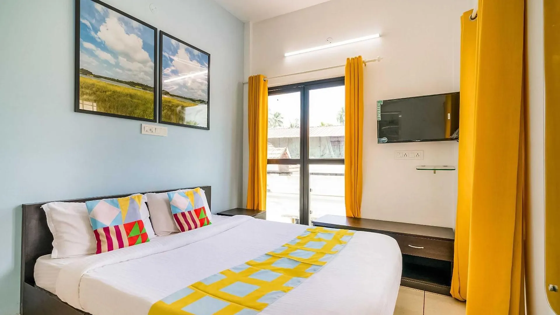Hotel O Thykoodam Apartments Kochi